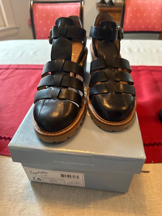 Seychelles Shoes - Seychelles Social Butterfly Leather Black Fisherman Sandals Size 7.5